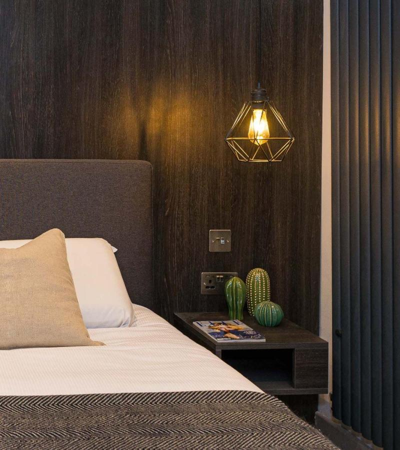 Ehthele Private Suites Лондон Екстериор снимка